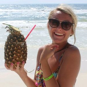 Meet your Posher, Macey